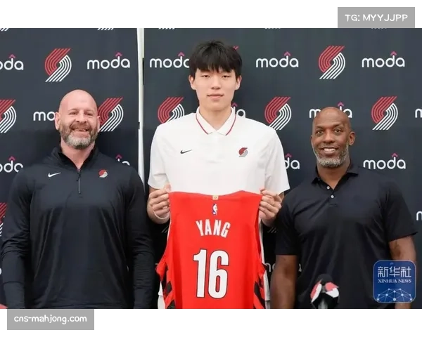 杨瀚森代表开拓者得到3分3板 中国球员逐渐适应NBA节奏